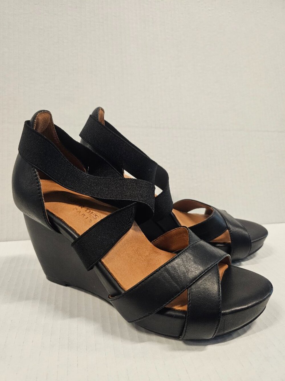 Gentle Souls Black Leather Inessa Wedge Platform Sandal Size 7
